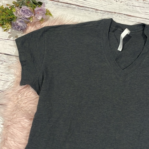 Lululemon Side Tie V-Neck Oversized T-Shirt Heathered Black - Picture 7 of 13